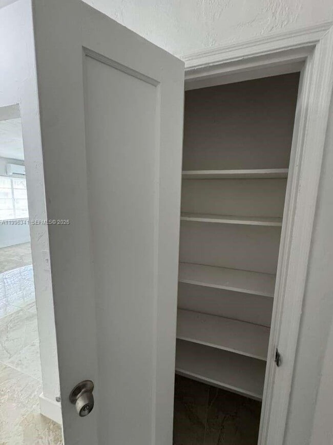 Building Photo - 9315 Little River Dr