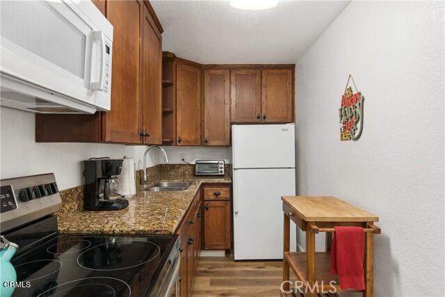 Building Photo - 2821 N Los Felices Rd