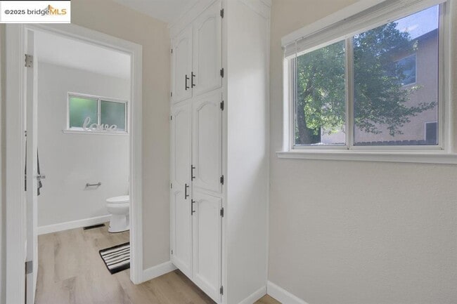 Building Photo - 2490 Ponte Mira Way