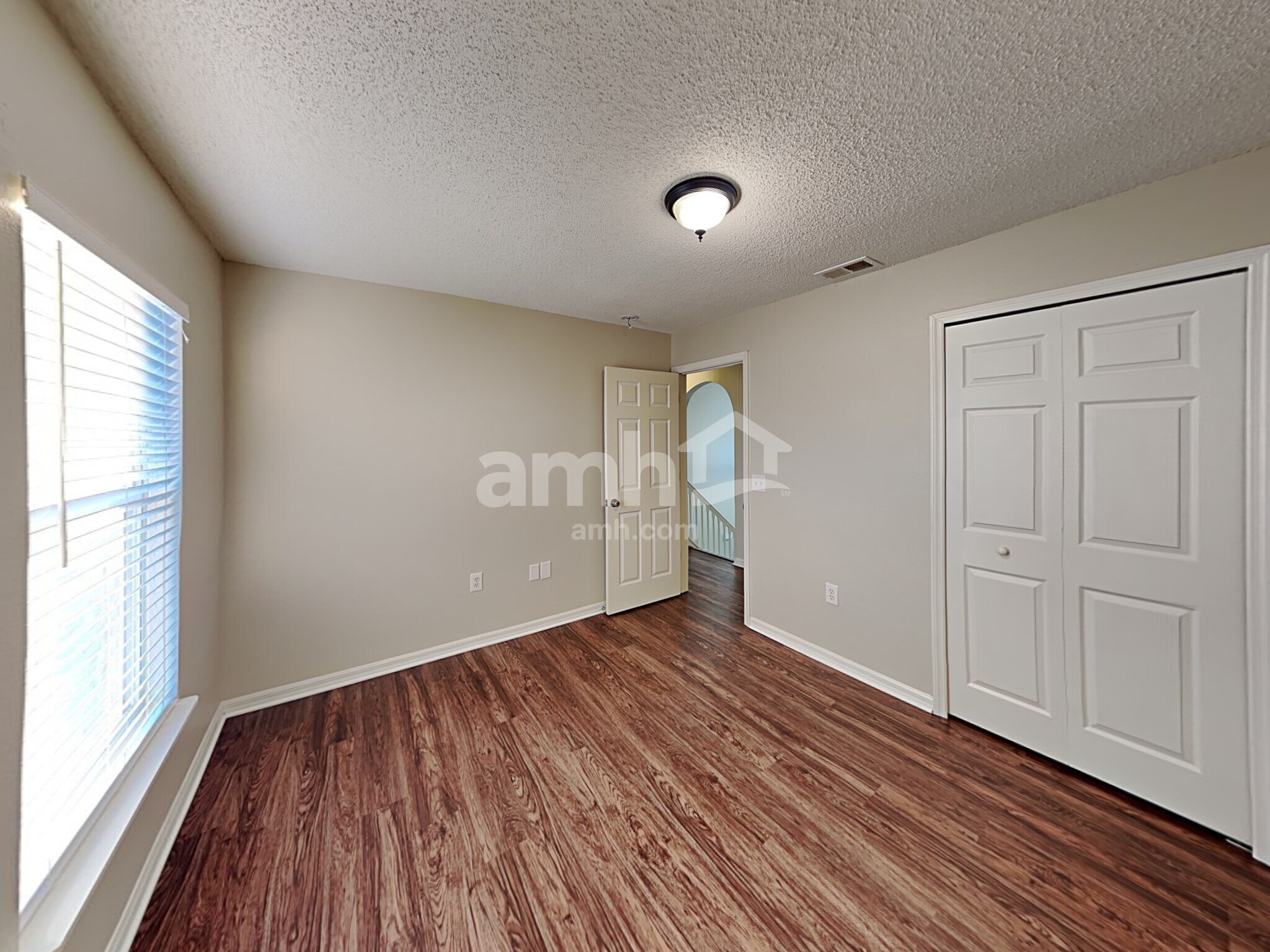 Building Photo - 16000 Wilkinson Dr