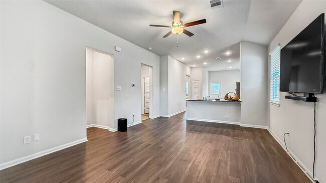 Building Photo - 3085 Arrow Wood Dr