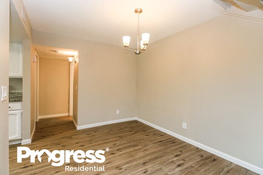 Building Photo - 2718 W Brooks St