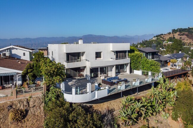Building Photo - 11470 Dona Evita Dr