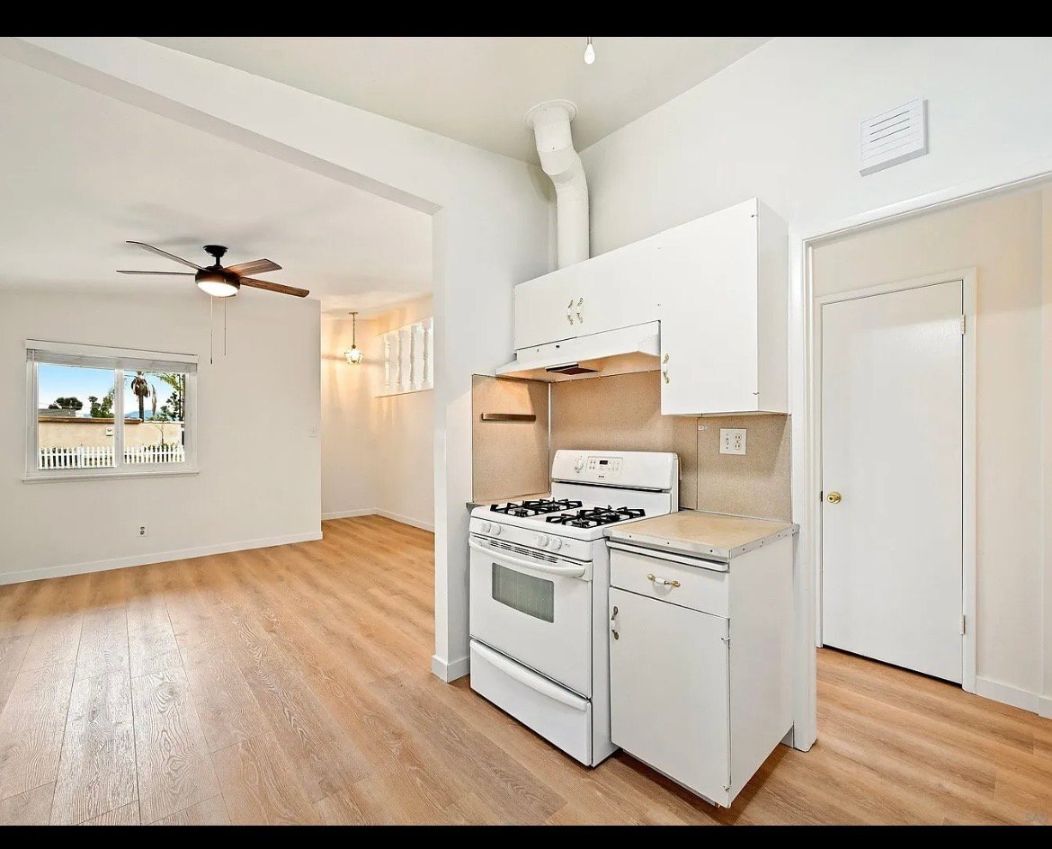 Building Photo - 927 Gray Dr