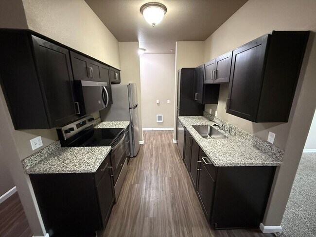 Building Photo - 4235 Hawthorne Ave NE