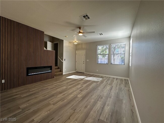 Building Photo - 2649 Heathrow St