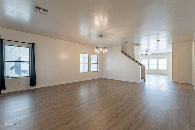 Building Photo - 17313 N 185th Dr
