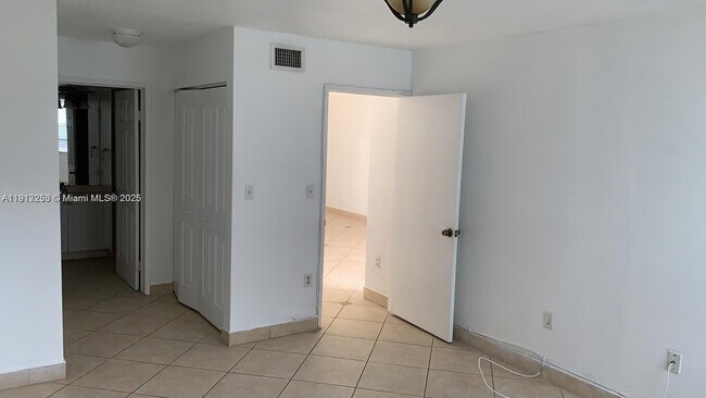 Building Photo - 9766 NW 48th Terrace