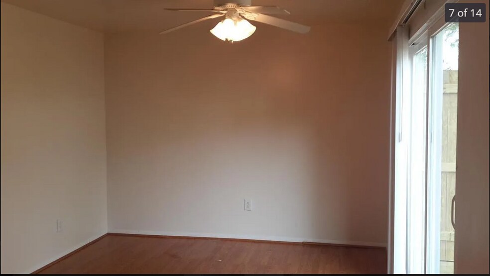 Building Photo - 802 W Spring Meadow Ct