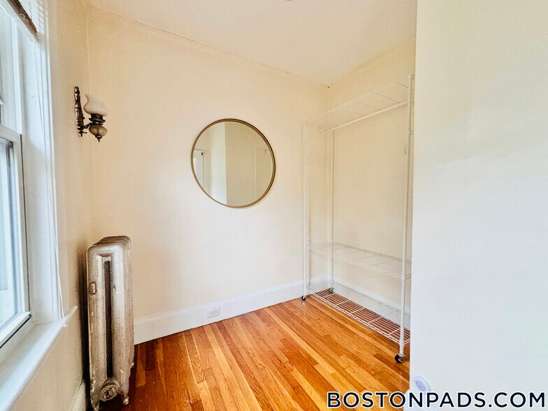 Building Photo - 38 Kirkwood Rd