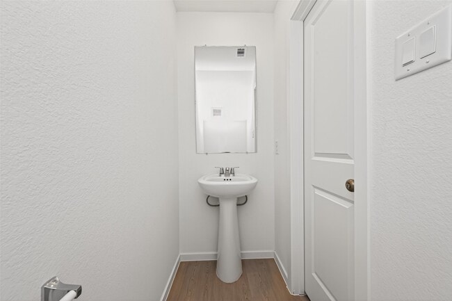 Building Photo - 6273 Alder Crk Dr