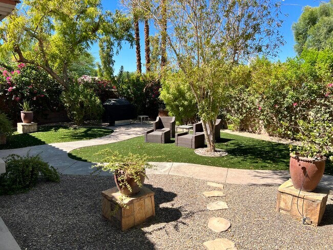 Building Photo - 80100 Presidio Ct