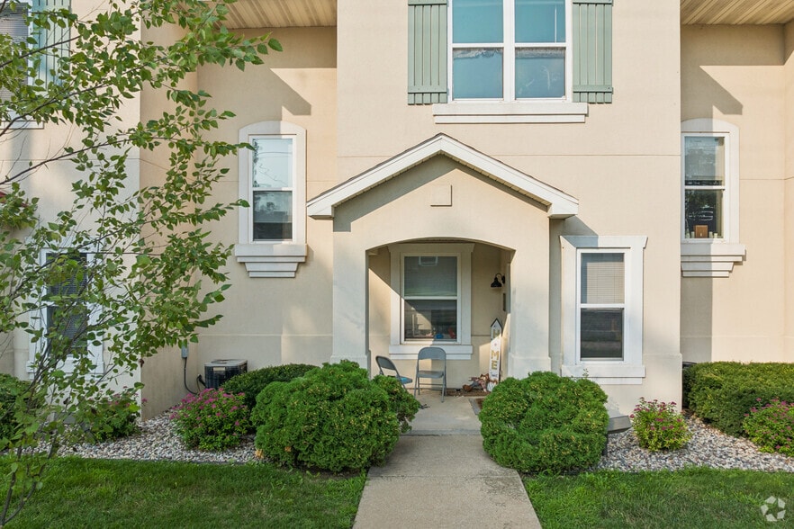 Entry - University Townhomes