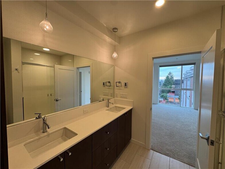 Building Photo - 7508 15th Ave NW