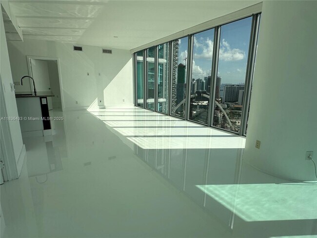 Building Photo - 888 Biscayne Blvd