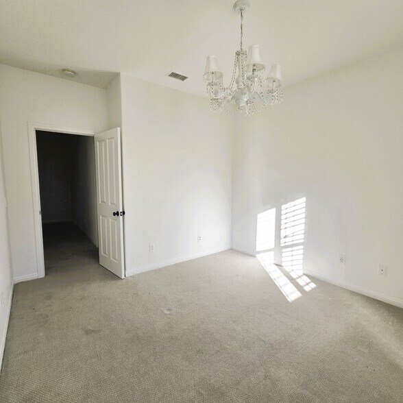 Building Photo - 53 Serenity