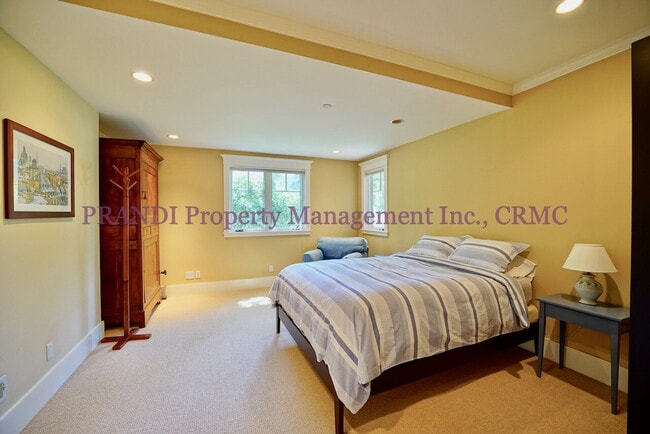 Building Photo - Coming soon!  Exquisite Mill Valley Home.