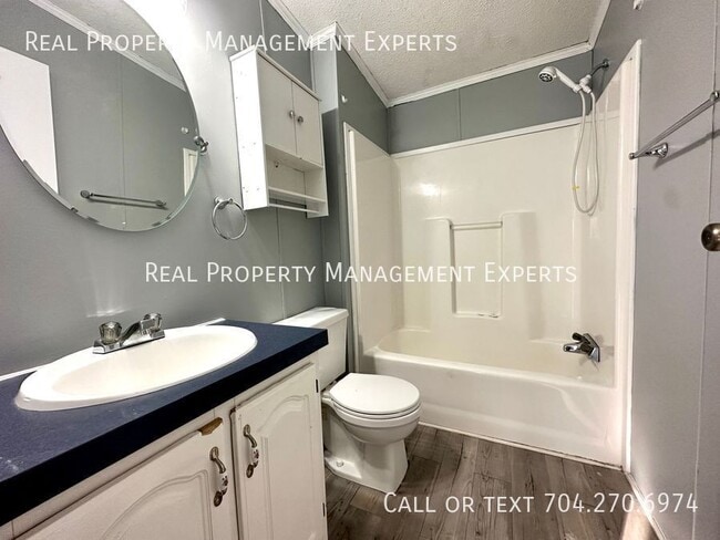 Building Photo - 5268 Montana Cir NW