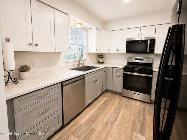 Building Photo - 4995 Sharlene Dr