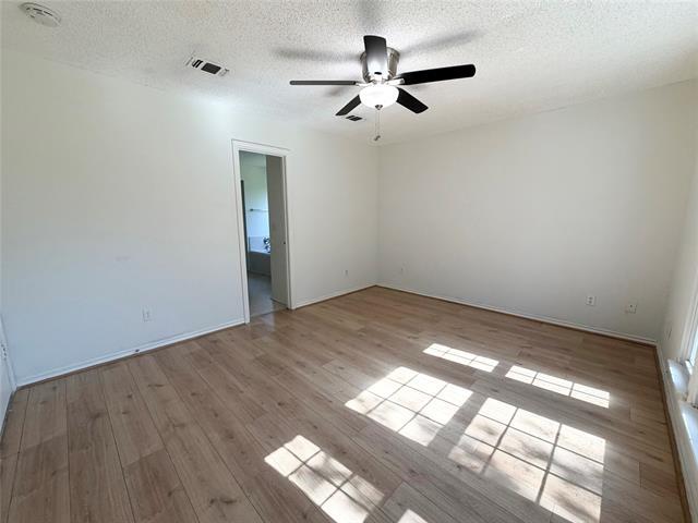 Building Photo - 805 Hillbrooke Dr