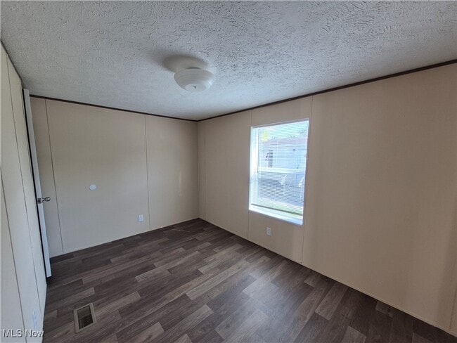 Building Photo - 120 Kenny Brook Ln