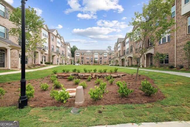 Building Photo - 1546 Halstead Pl