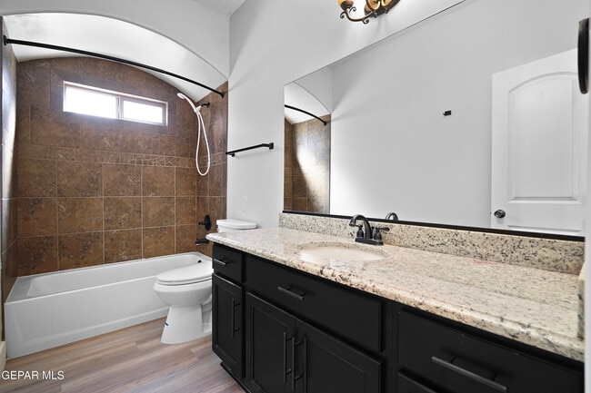 Building Photo - 13538 Lawkland St