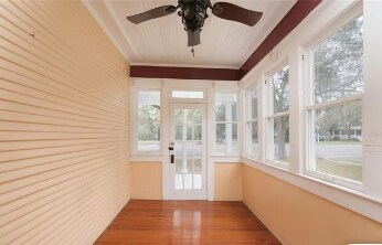 Building Photo - 735 E University Ave