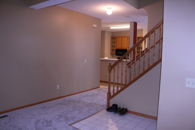 Building Photo - 2696 Mallard Dr