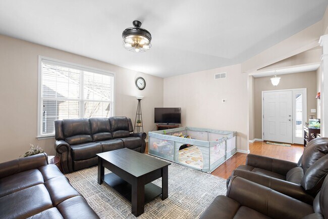 Building Photo - Welcome to Welsh Hill Preserve!