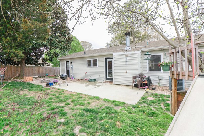 Building Photo - Stylish 3-Bed Brick Home in Central VB!