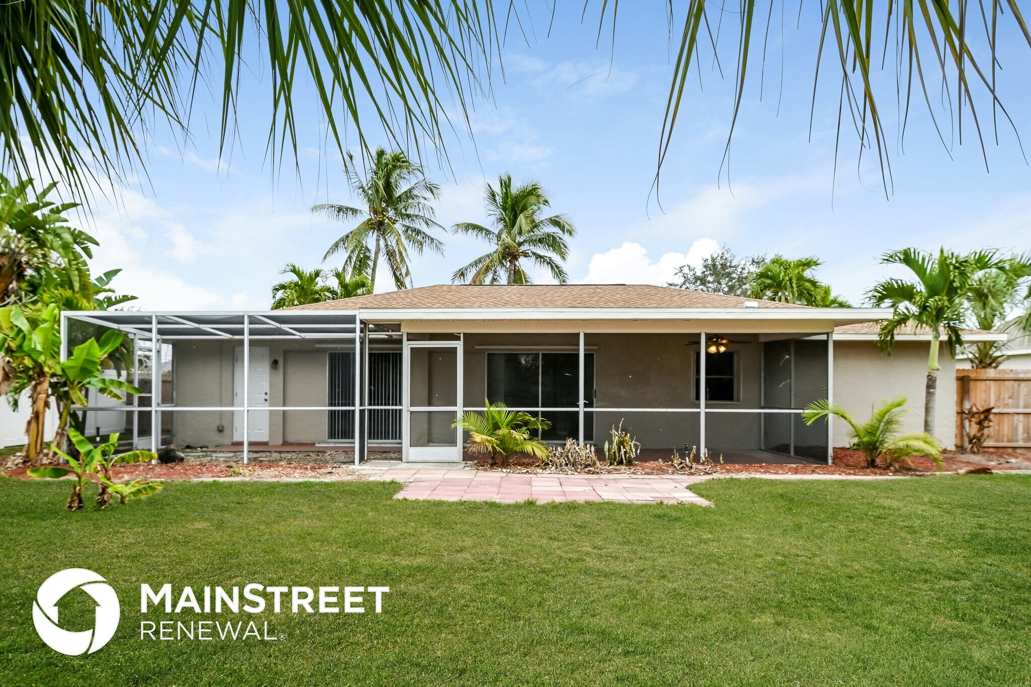 Building Photo - 1060 SE 20th Ct