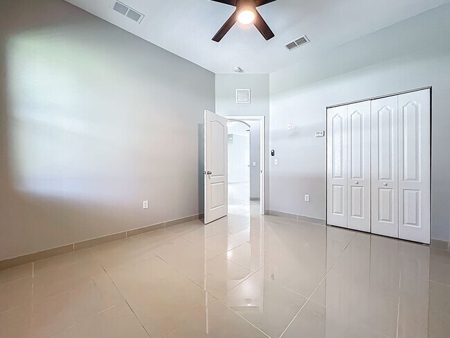 Building Photo - Clermont Pool Home
