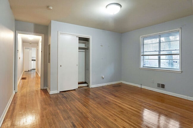 Building Photo - 8047 2nd Ave S