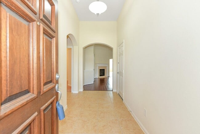 Building Photo - 3306 Windsor Ranch Ln