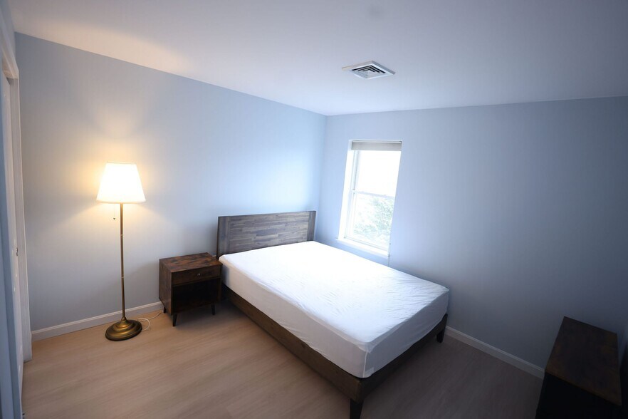 Building Photo - 30 Franklin St