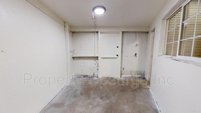 Building Photo - 6200 Stainless Way