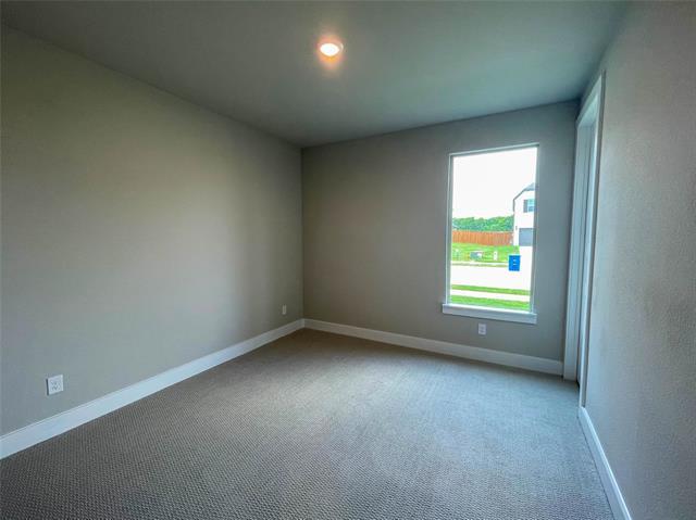 Building Photo - 1600 Santa Fe Ln