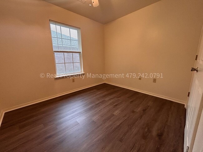 Building Photo - 1431 Brazil Ave