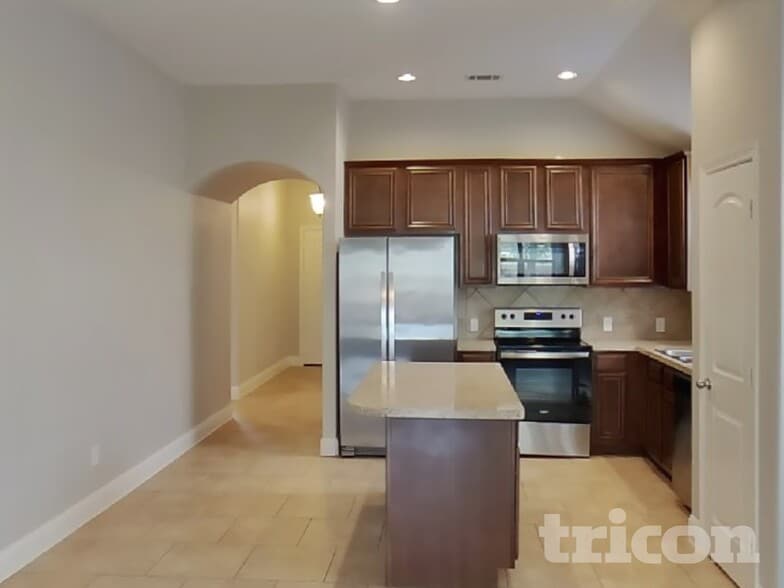 Building Photo - 5856 Burgundy Rose Dr