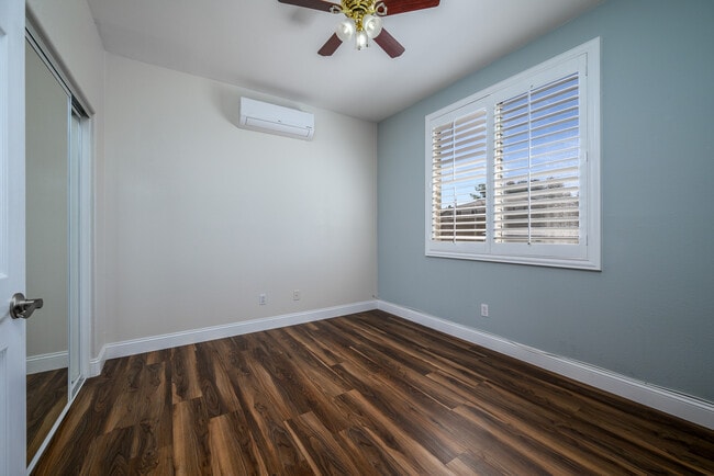 Building Photo - 35797 Rosedown Ln