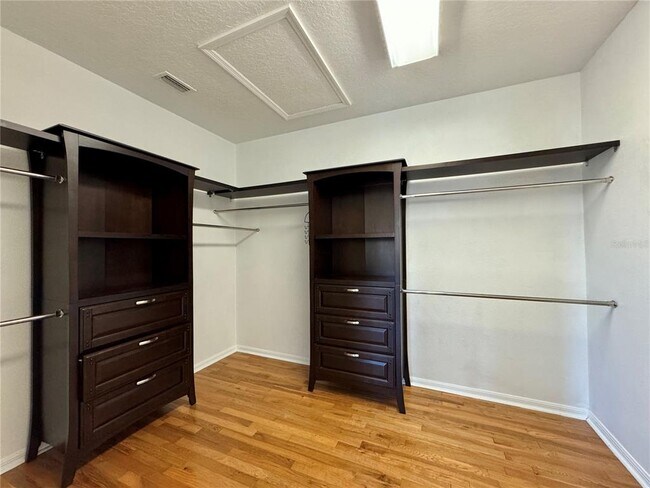 Building Photo - 11209 Village Brook Dr