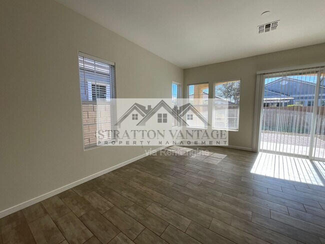 Building Photo - 10155 E Naranja Ave