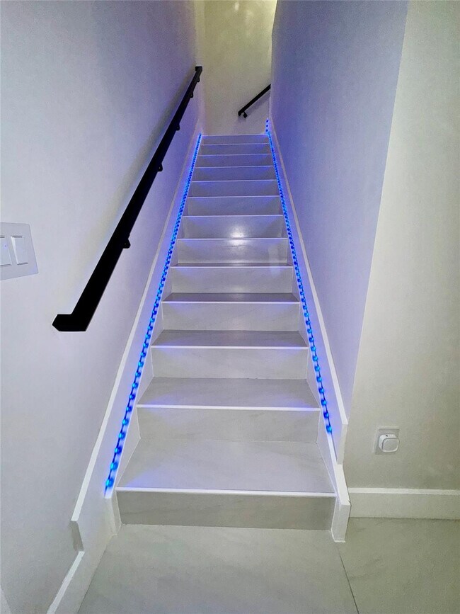 Building Photo - 4915 Whispering Way