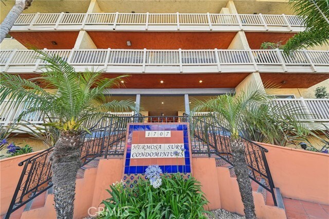 Building Photo - 1707 Pacific Coast Hwy