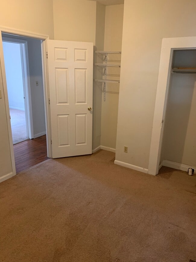 Building Photo - 329 Oldham Ave