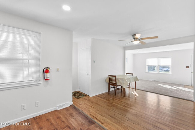 Building Photo - 85 Helen Ave