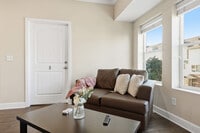 Building Photo - 205 Tiliwa Ct