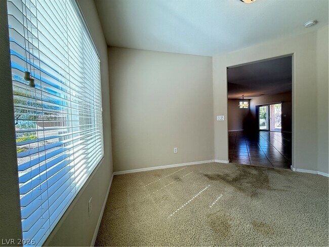 Building Photo - 2240 Shadow Canyon Dr