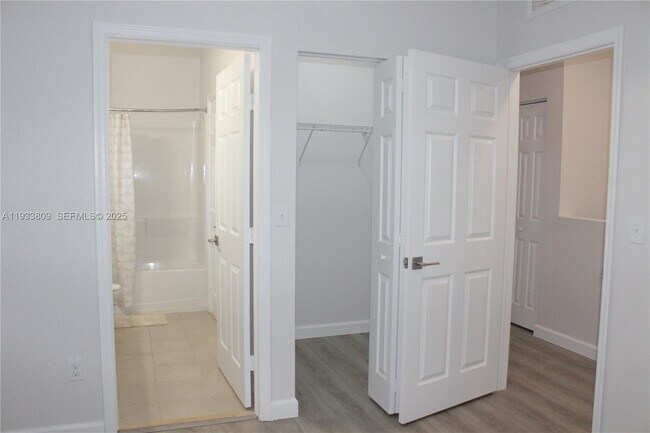 Building Photo - 3558 NW 29th Ct